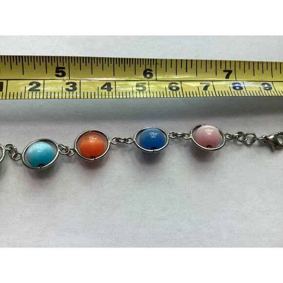 1781 Silver Tone Glass Cat’s Eye Beaded Wire Bracelet - Picture 2 of 4